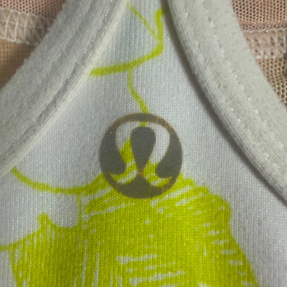 Lululemon Power Y Tank Top Womens Size 6 Floral Built In Bra White Pink Yoga - Picture 5 of 5